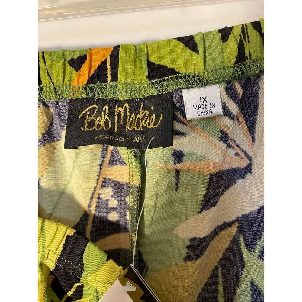 NWT Bob Mackie women’s green floral wide leg pull on culotte large - Picture 5 of 5